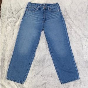 Universal Thread Highrise Cropped Straight Jeans